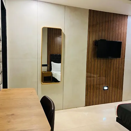 U Life Hotel-3